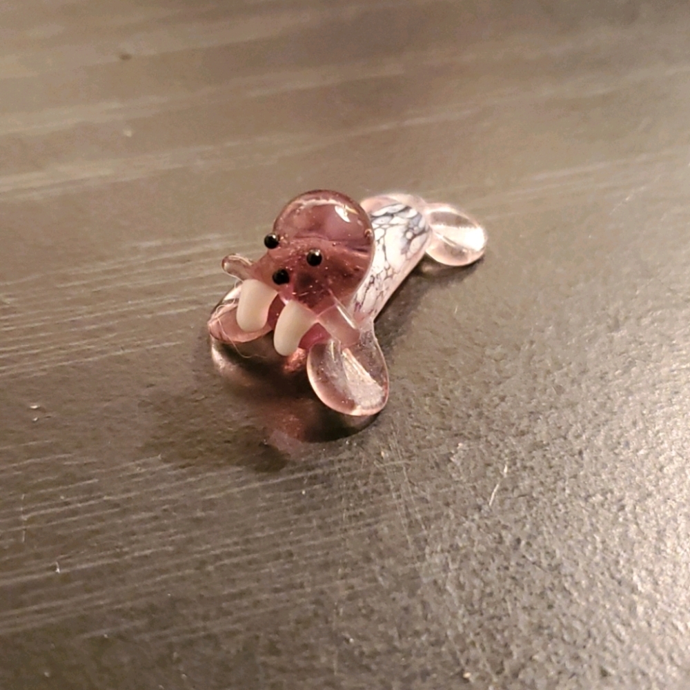 Glass figurine walrus
